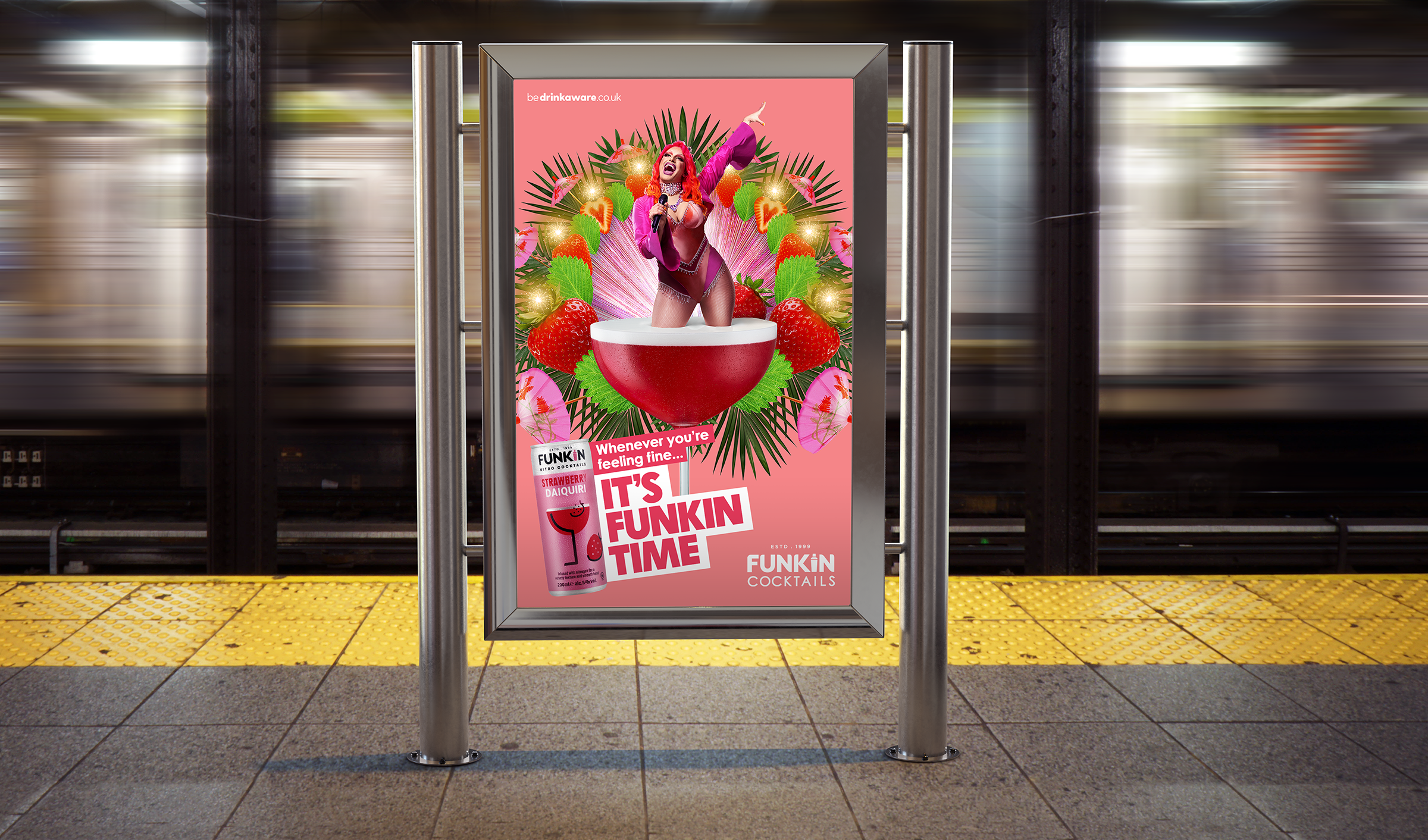 Free-Subway-Advertising-Display-Mockup